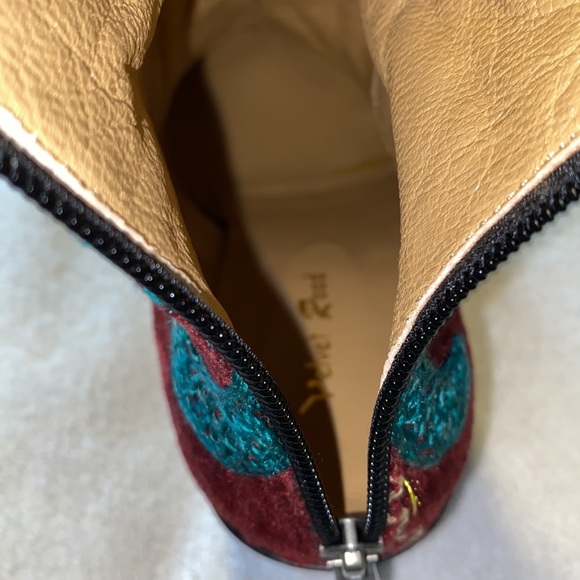 Velvet Rose embroidered velvet boots, 36, excellent condition.  No box - Picture 12 of 12